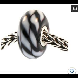 Trollbead Zebra
